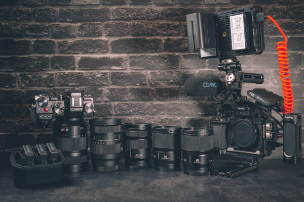 Equipo de cámaras, objetivos y accesorios