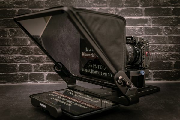 Teleprompter - Nuestro Equipo CMT Drones